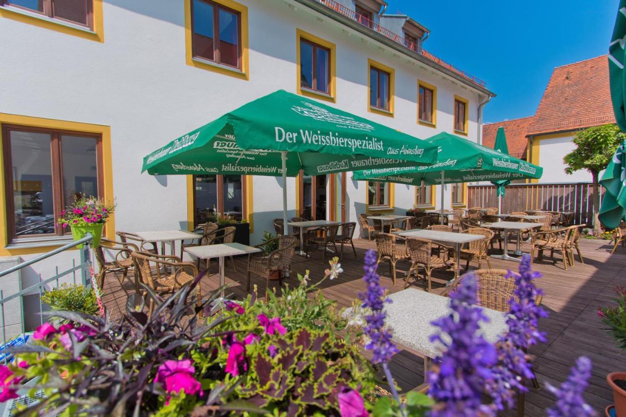 Gasthof Postbraeu Siegenburg Exterior photo