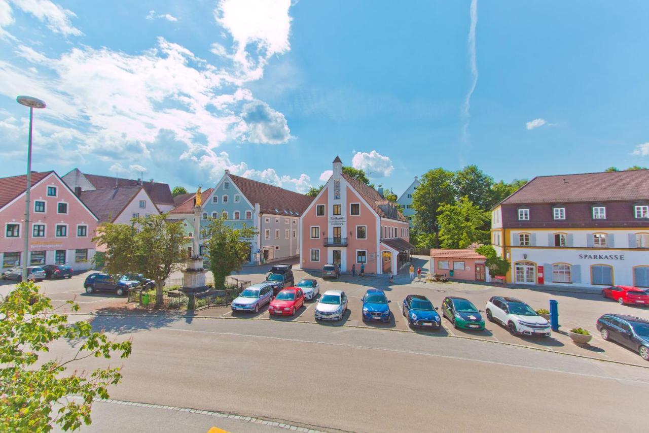 Gasthof Postbraeu Siegenburg Exterior photo